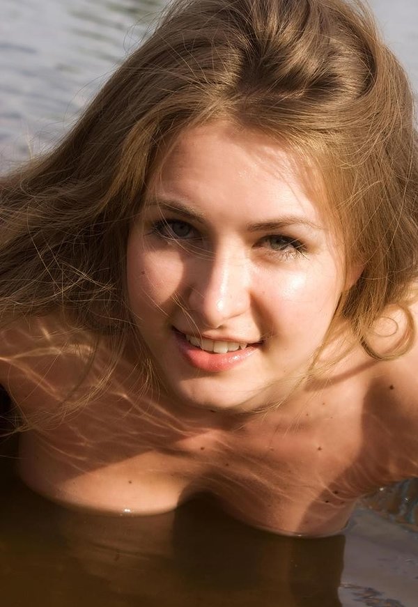 Нина, 32